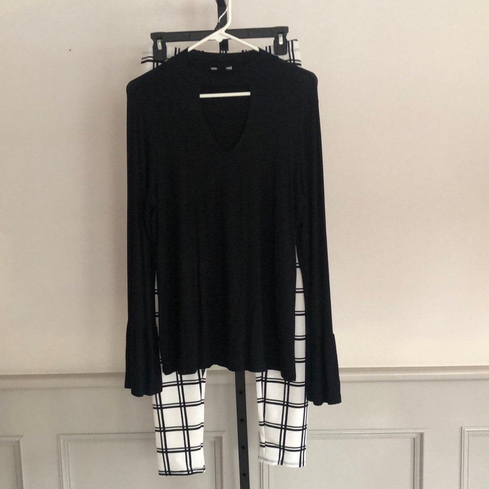 Joe Boxer Large Top with Black and White Stretch Pants